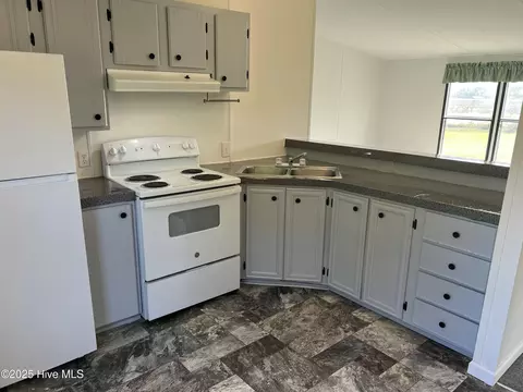 Kitchen - 112 Stephen Willis Rd, Williston, NC 28579 photo 1 of 1