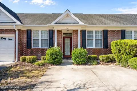 5323 Christian Dr, Wilmington, NC 28403