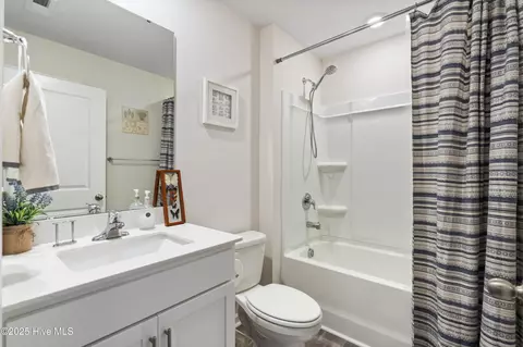 403 Stratton Pl, Washington, NC 27889 photo 7