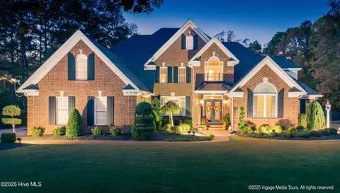 951 White Horse Dr, Greenville, NC 27834