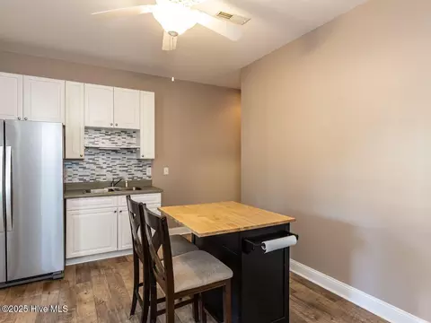 Kitchen - 129 Sunset Dr, Cedar Point, NC 28584 photo 5 of 5