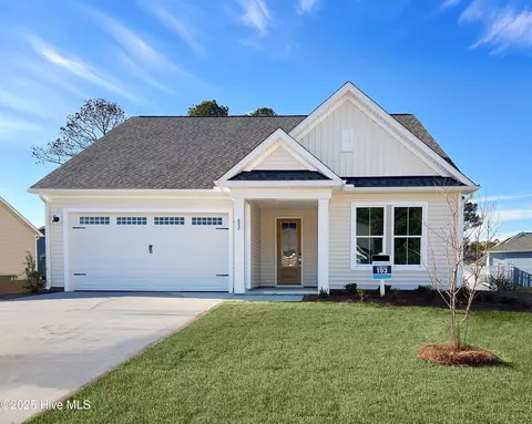 692 Edgeside Dr SE, Bolivia, NC 28422