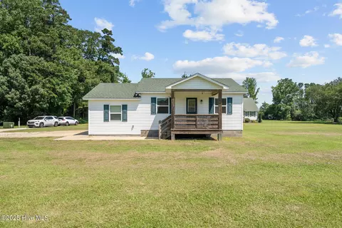 102 Perrys Way, Grandy, NC 27939