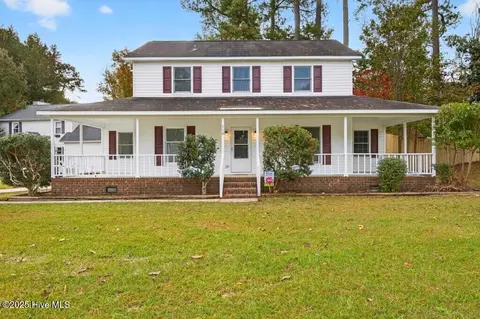 110 Stonebridge Trl, Havelock, NC 28532