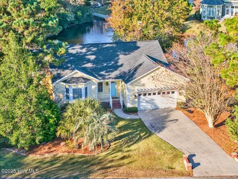 2916 Trailwood Dr SE, Southport, NC 28461