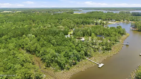 408 Tarpon Pointe Rd, Bath, NC 27808 photo 11