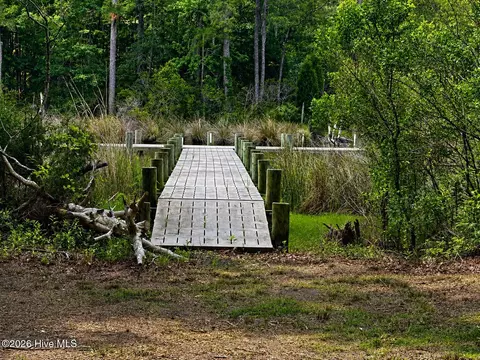 408 Tarpon Pointe Rd, Bath, NC 27808 photo 5