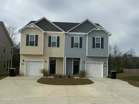 105 Crab Claw Spit Ln, Jacksonville, NC 28546