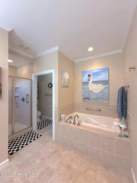Bath - 349 Barwick Dr, Washington, NC 27889 photo 3 of 9