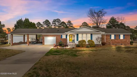 16 Port Side Ln, Belhaven, NC 27810