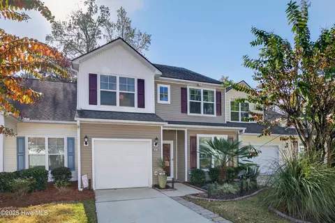 303 Bulkhead Bnd, Calabash, NC 28467