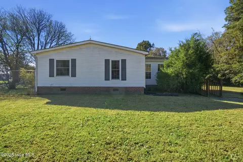 172 Brumley Rd, Knotts Island, NC 27950
