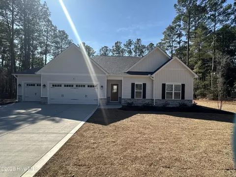 34 S Shamrock Dr, Jackson Springs, NC 27281