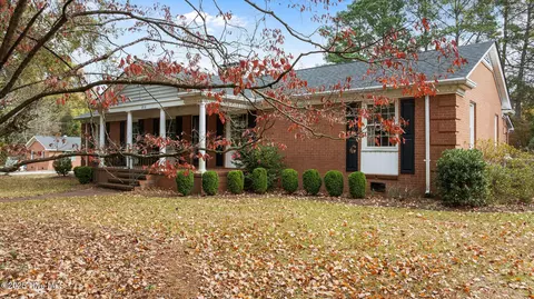 1818 Friendly Rd, Goldsboro, NC 27530