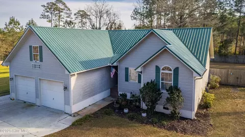 842 Mill Creek Rd, Newport, NC 28570