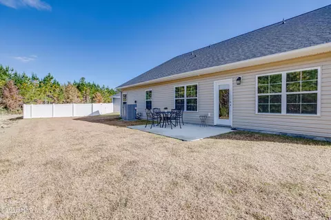 1005 Dynamic One Dr, New Bern, NC 28562 photo 39