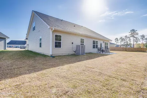 1005 Dynamic One Dr, New Bern, NC 28562 photo 38