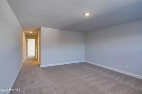 1005 Dynamic One Dr, New Bern, NC 28562 photo 34