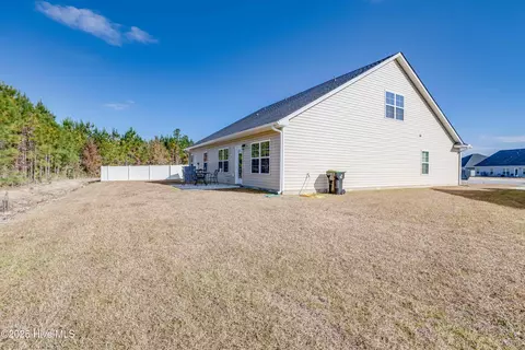 1005 Dynamic One Dr, New Bern, NC 28562 photo 40