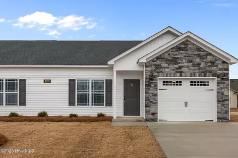 4228 Laurel Ridge Dr #B, Greenville, NC 27834
