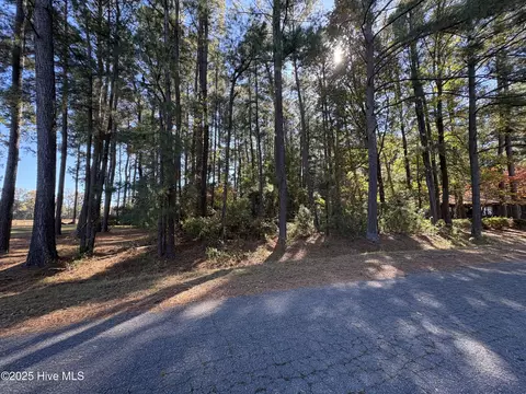 5715 Edith Rd, Ayden, NC 28513