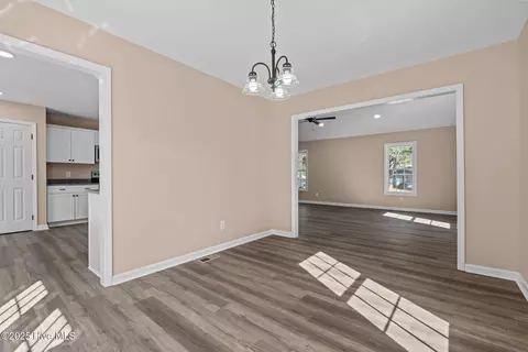 Dining - 217 Beech St, Hamlet, NC 28345 photo 3 of 3