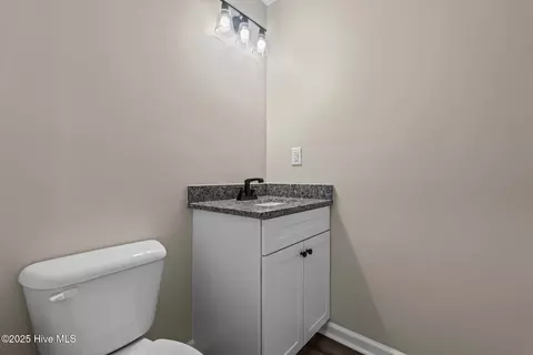 Bath - 217 Beech St, Hamlet, NC 28345 photo 1 of 3
