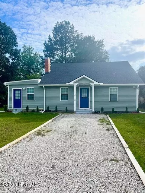 210 Renaldi St, Elizabethtown, NC 28337