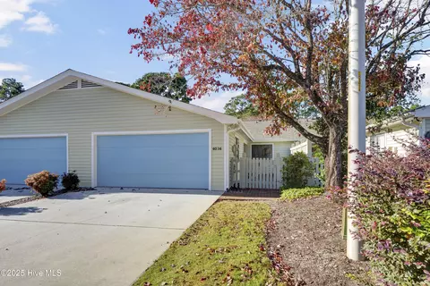 6036 Inland Greens Dr, Wilmington, NC 28405