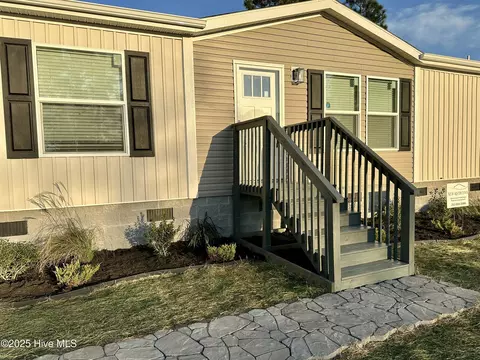 113 Creek Line Dr, Newport, NC 28570