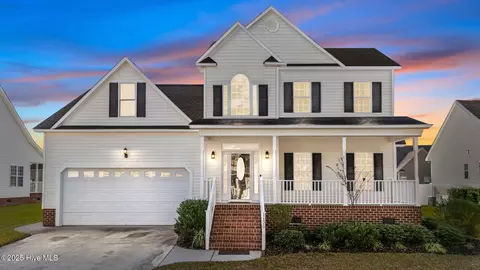 1129 Bryson Dr, Greenville, NC 27834