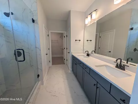 Bath - 5940 Moonshell Loop, Wilmington, NC 28412 photo 1 of 5
