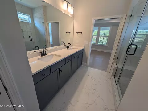 Bath - 5940 Moonshell Loop, Wilmington, NC 28412 photo 3 of 5