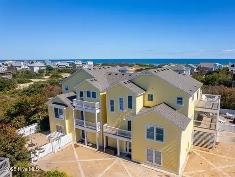 573 Trolling Ln, Corolla, NC 27927