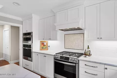 Kitchen - 25 Linville Dr, Pinehurst, NC 28374 photo 3 of 9