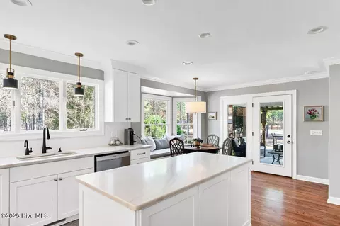 Kitchen - 25 Linville Dr, Pinehurst, NC 28374 photo 6 of 9