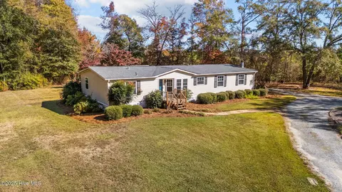 8820 River Rd, Grifton, NC 28530 photo 4