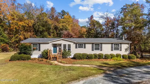 8820 River Rd, Grifton, NC 28530 photo 2