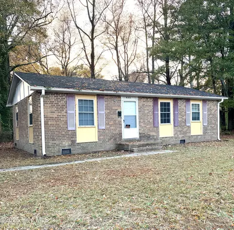 406 E 16th St, Scotland Neck, NC 27874