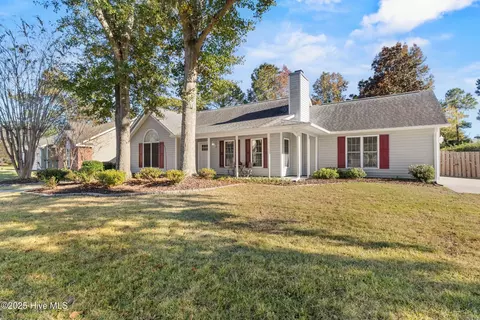 4300 Pennhurst Ct, Wilmington, NC 28405