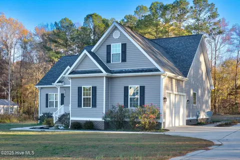 Exterior - 8763 Surrey Top Rd, Bailey, NC 27807 photo 2 of 7