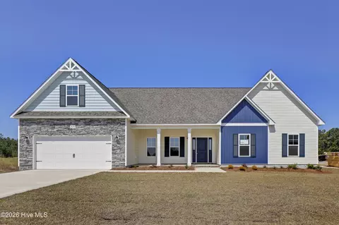 820 Tupelo Tree Dr, Hubert, NC 28539