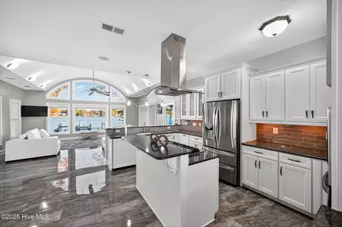 Kitchen - 167 Brookshire Dr, Bath, NC 27808 photo 1 of 3