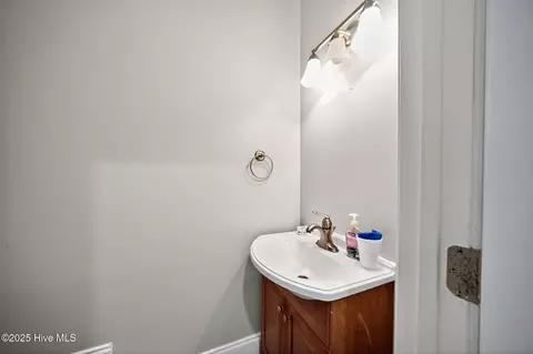 Bath - 167 Brookshire Dr, Bath, NC 27808 photo 5 of 5
