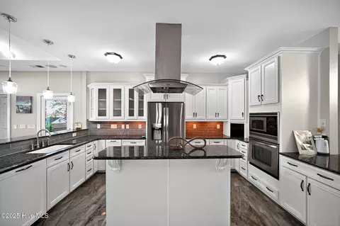 Kitchen - 167 Brookshire Dr, Bath, NC 27808 photo 2 of 3
