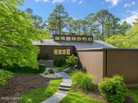 75 Lake Dornoch Dr, Pinehurst, NC 28374
