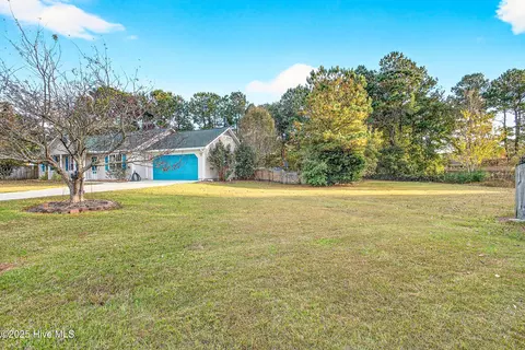 Exterior - 447 Dion Dr, Hubert, NC 28539 photo 4 of 7