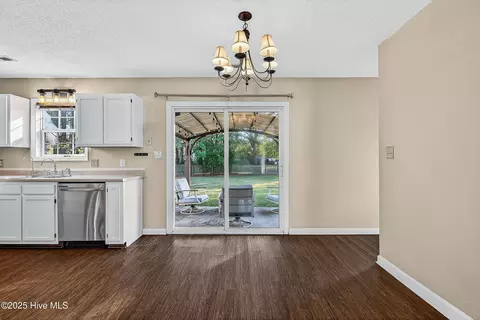 Dining - 447 Dion Dr, Hubert, NC 28539 photo 1 of 2