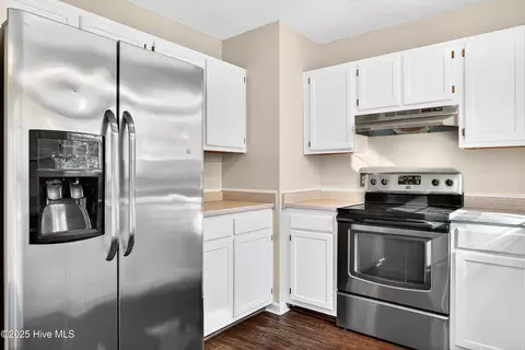 Kitchen - 447 Dion Dr, Hubert, NC 28539 photo 1 of 1