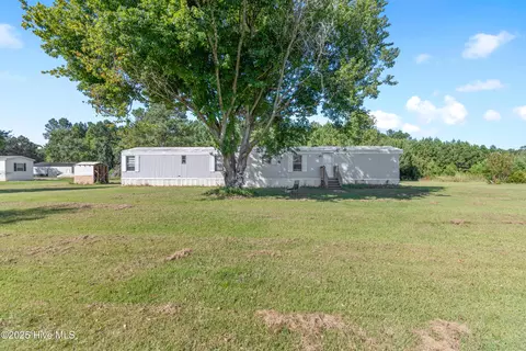 712 Longwood Rd NW, Ocean Isle Beach, NC 28469